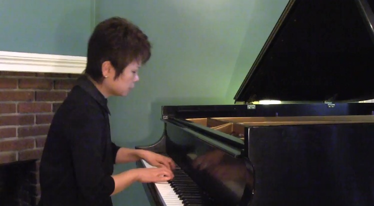 Toshiko Nishino Plays the Debussy First Arabesque