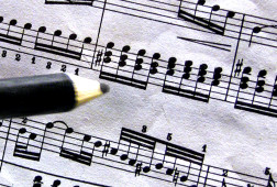 Pencil_piano_practice_score