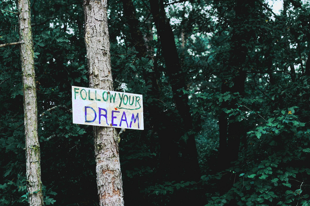 Follow_your_dream_sign